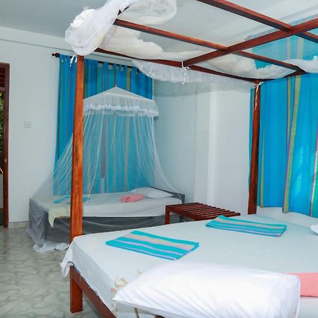 Panorama Rock Cafe Bed and Breakfast Tangalle Buitenkant foto