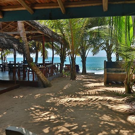 Panorama Rock Cafe Bed and Breakfast Tangalle Buitenkant foto