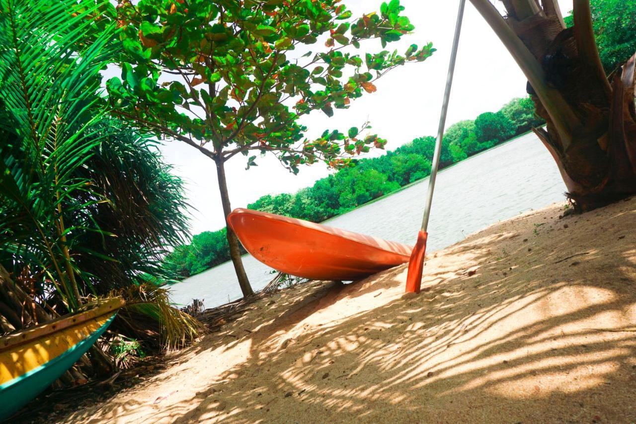 Panorama Rock Cafe Bed and Breakfast Tangalle Buitenkant foto