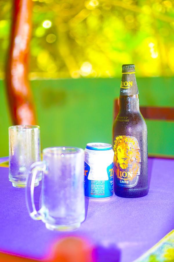 Panorama Rock Cafe Bed and Breakfast Tangalle Buitenkant foto